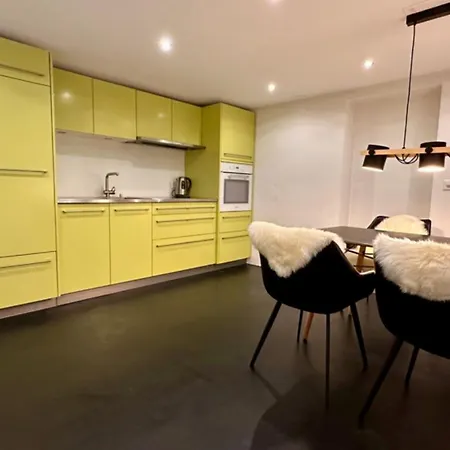 Enchanting In The Picturesque 펜션 쉬켄리드