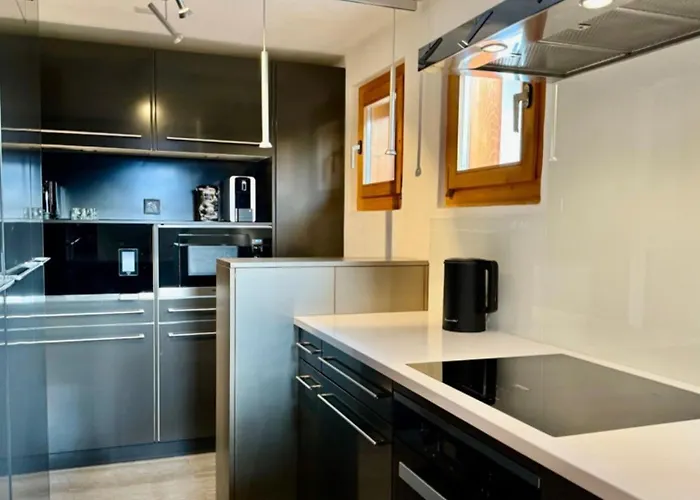 Enchanting In The Picturesque *